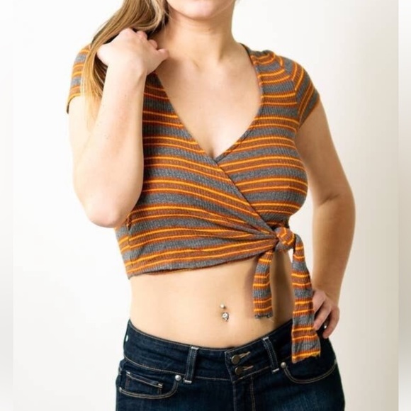 Urban Outfitters Tops - Like New Project Social T x Urban Outfitters Tie Front Wrap Crop Top Tee
